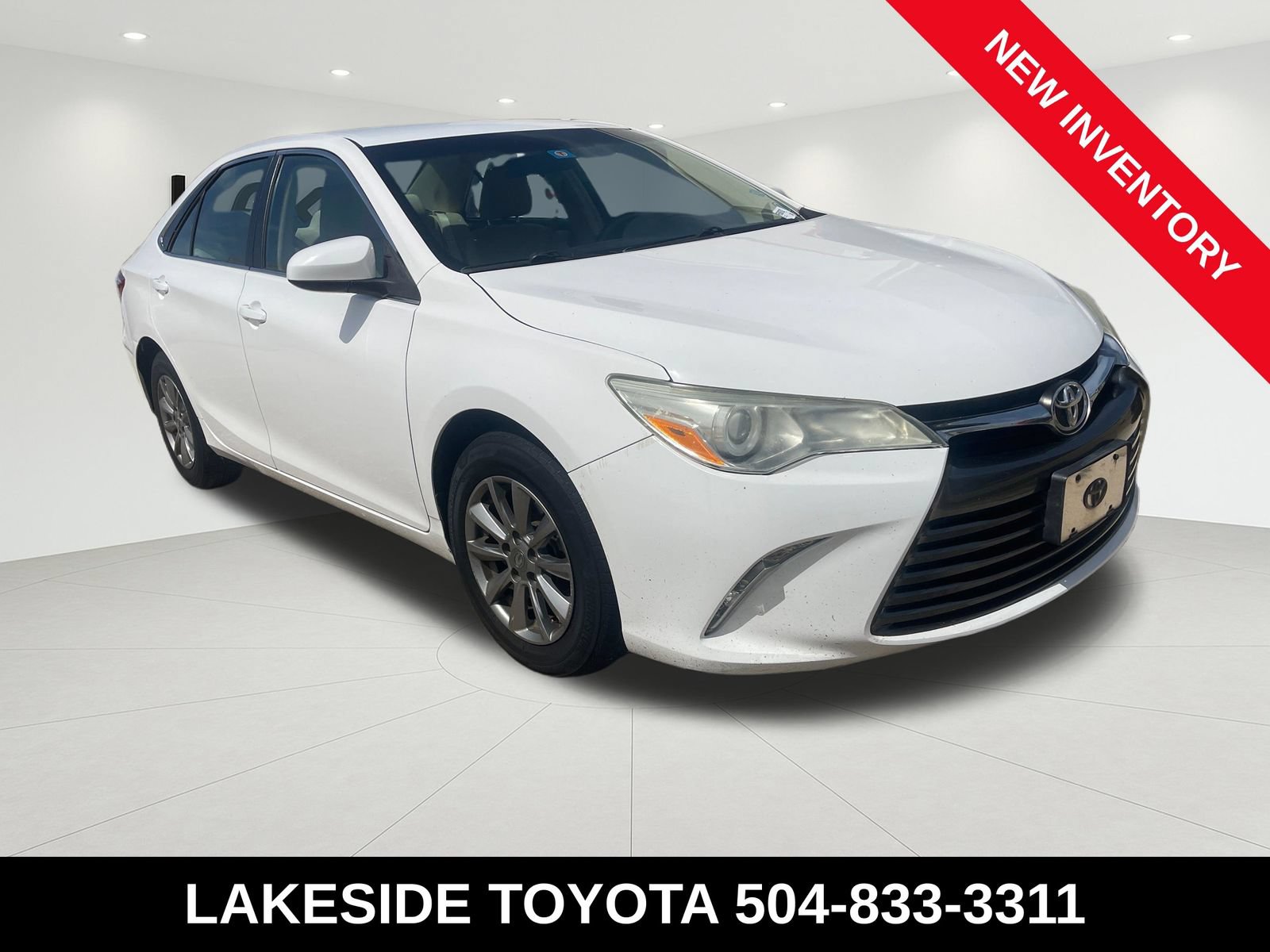 Used 2015 Toyota Camry LE FWD image 6