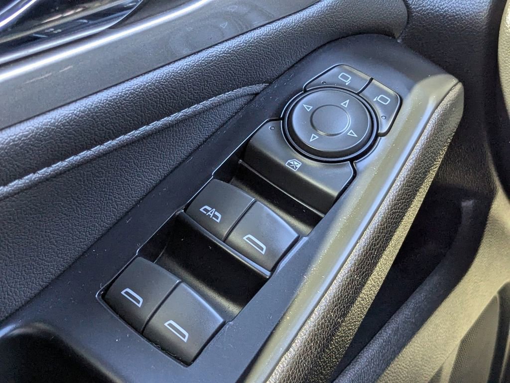 Used 2023 Chevrolet Traverse LT image 26