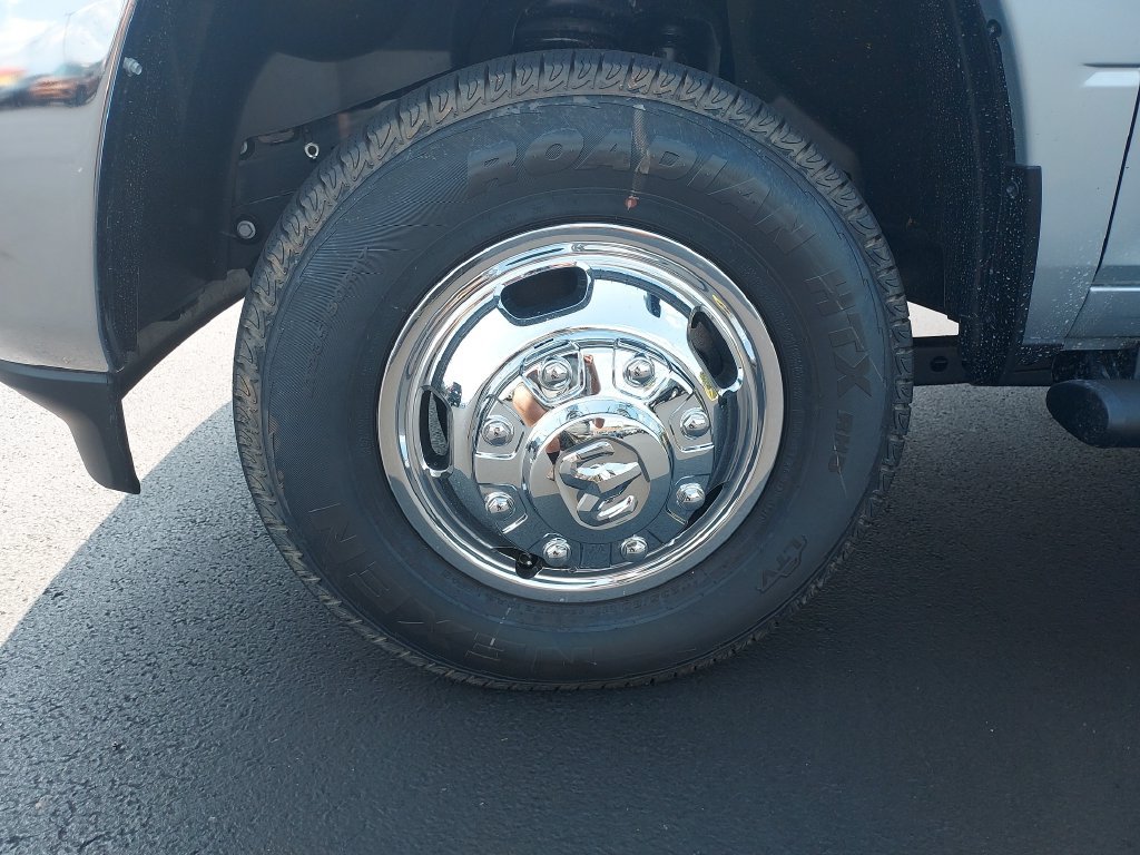 New 2026 RAM 3500 Tradesman AWD/4WD image 10