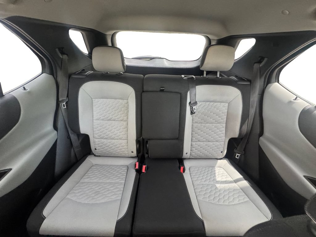 Used 2018 Chevrolet Equinox LS FWD image 17