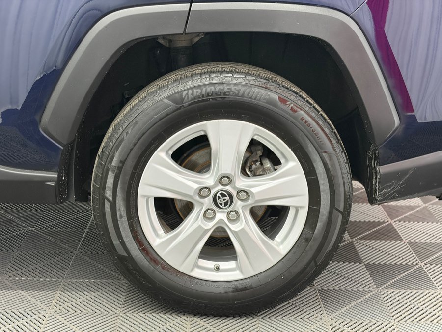 Used 2019 Toyota RAV4 XLE w/ Convenience Package AWD/4WD image 33