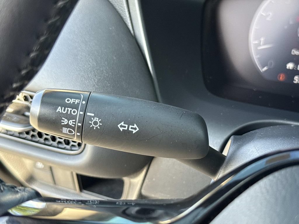 Used 2025 Honda HR-V EX-L image 40