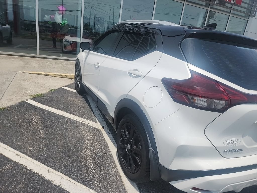 Used 2021 Nissan Kicks SV FWD image 6