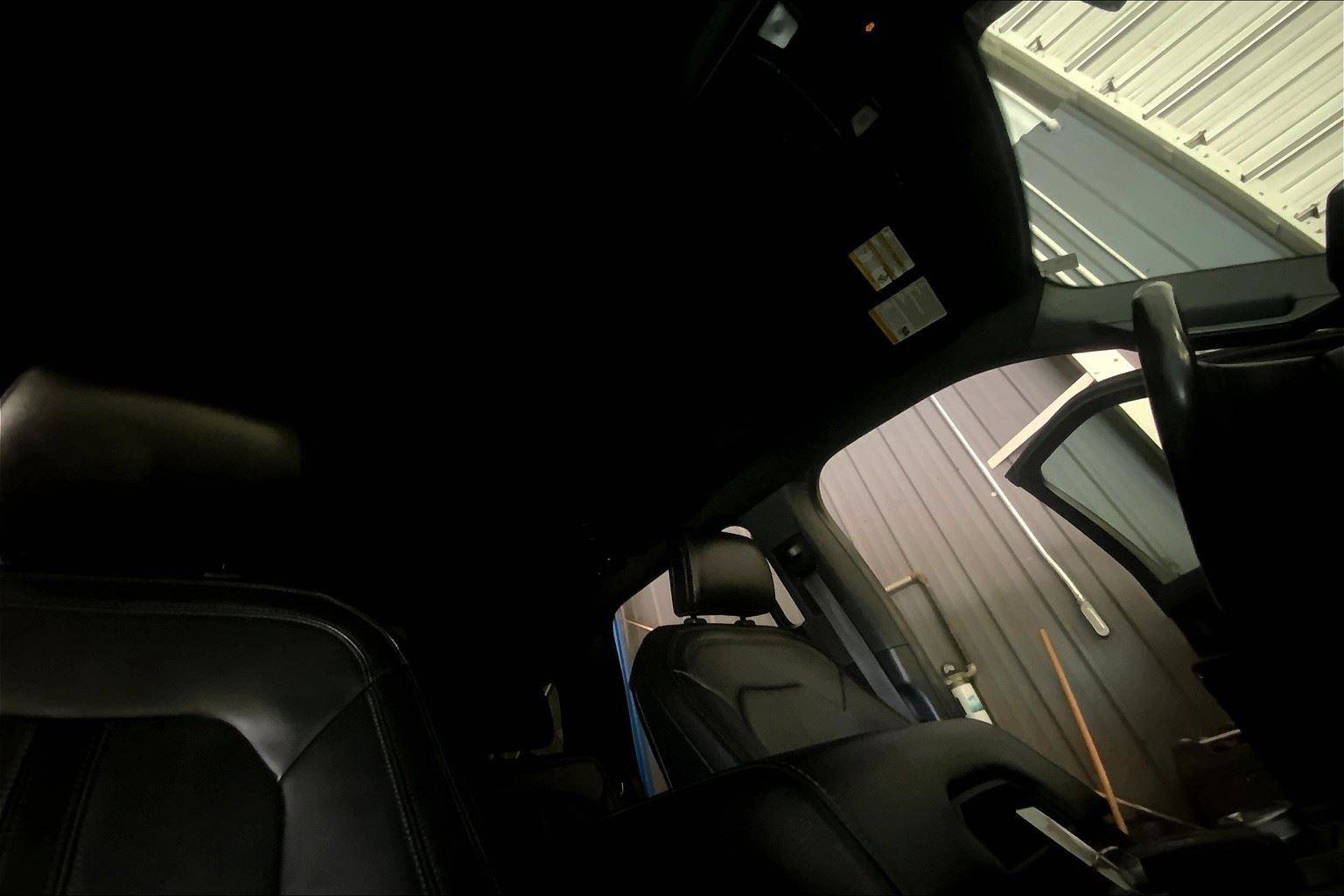 Used 2020 Ford Expedition Limited image 22