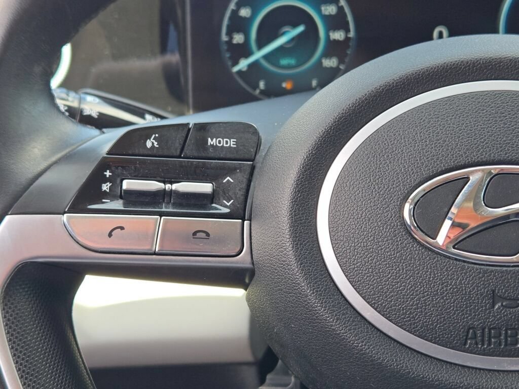 Used 2022 Hyundai Elantra Limited w/ Cargo Package FWD image 31