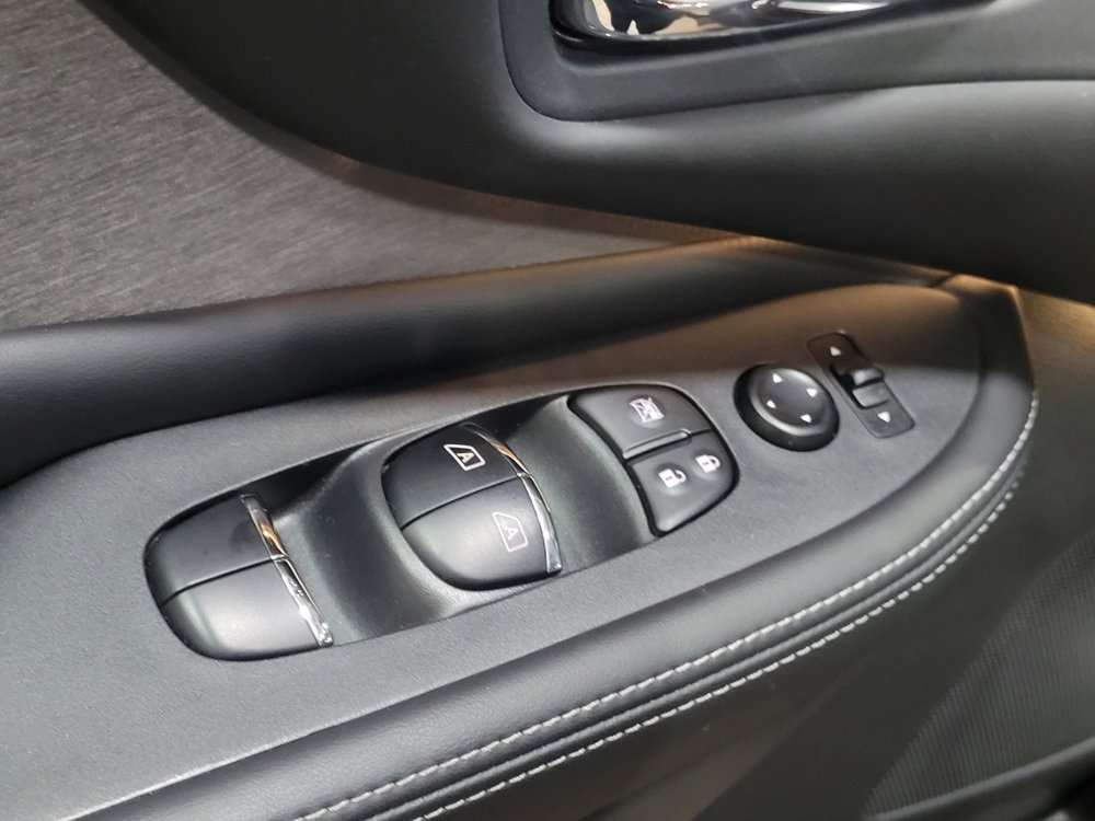 Used 2020 Nissan Murano SL w/ Moonroof Package image 27