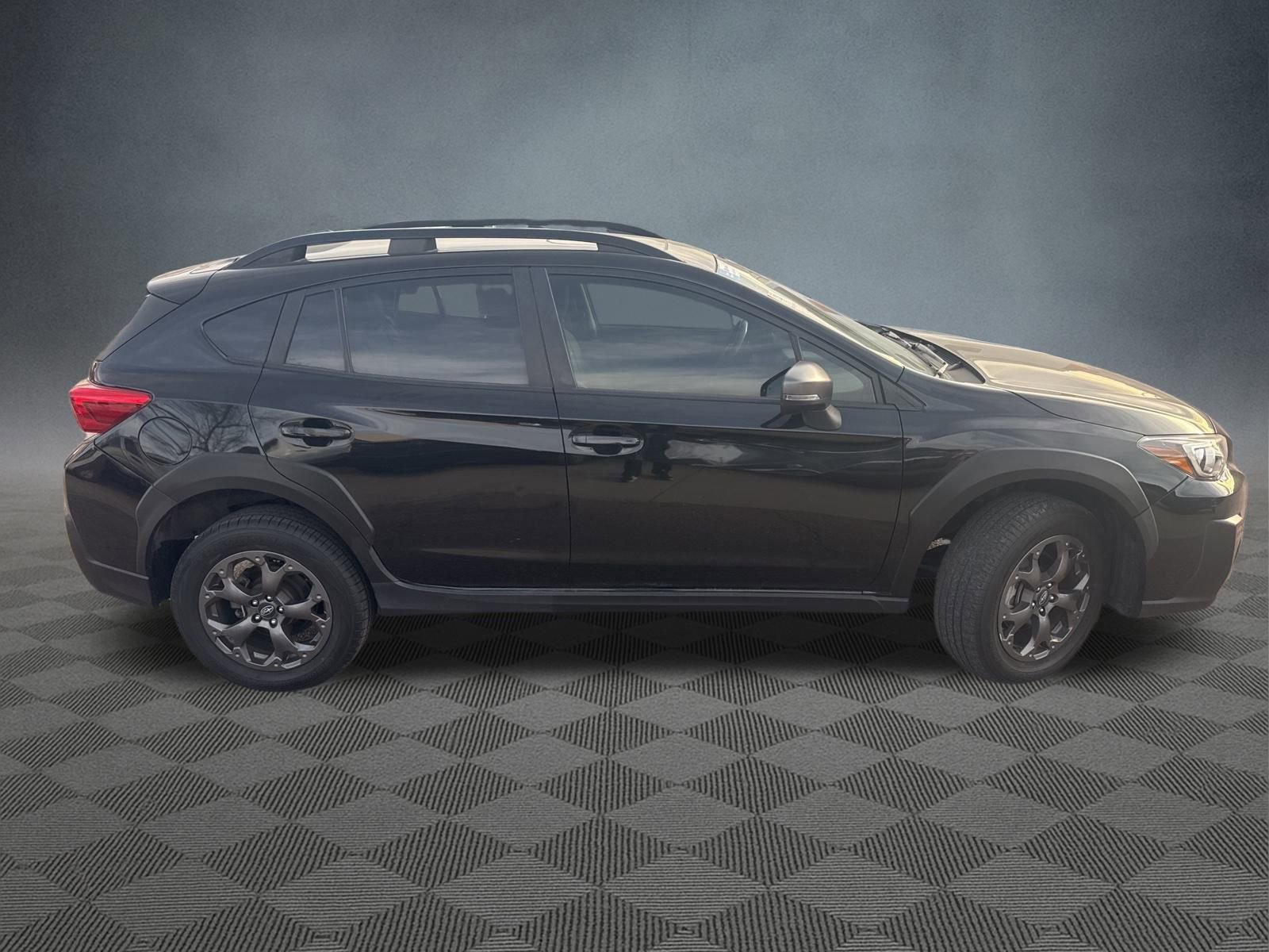 Used 2022 Subaru Crosstrek 2.5i Sport w/ Moonroof Package image 4