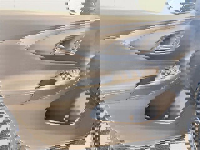 Used 2025 Buick Envista Preferred image 14