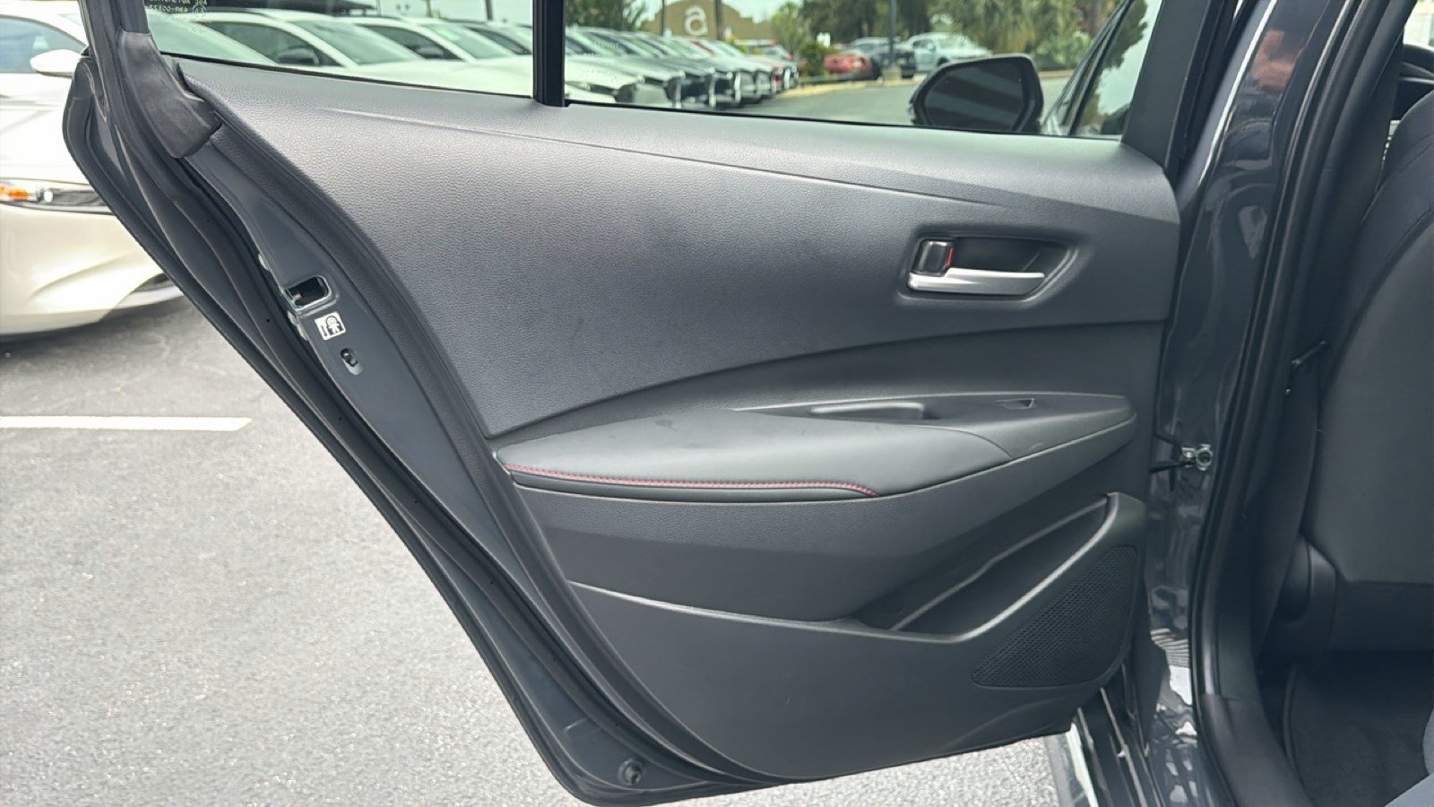 Used 2024 Toyota Corolla SE FWD image 24