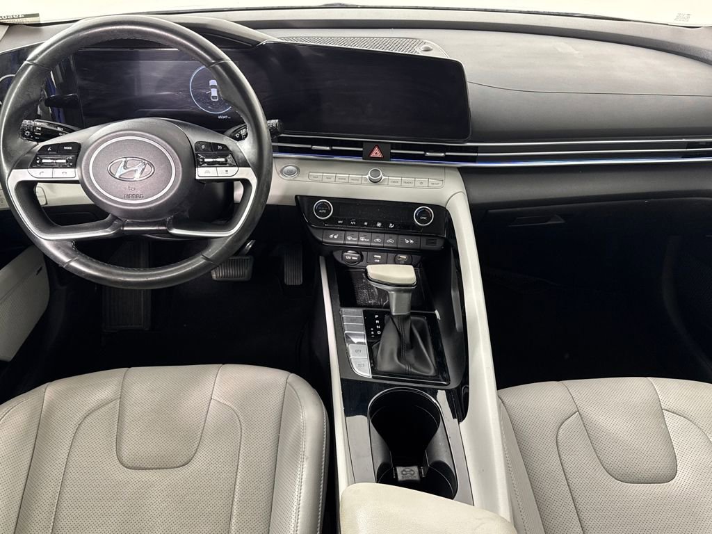 Used 2021 Hyundai Elantra Limited image 12