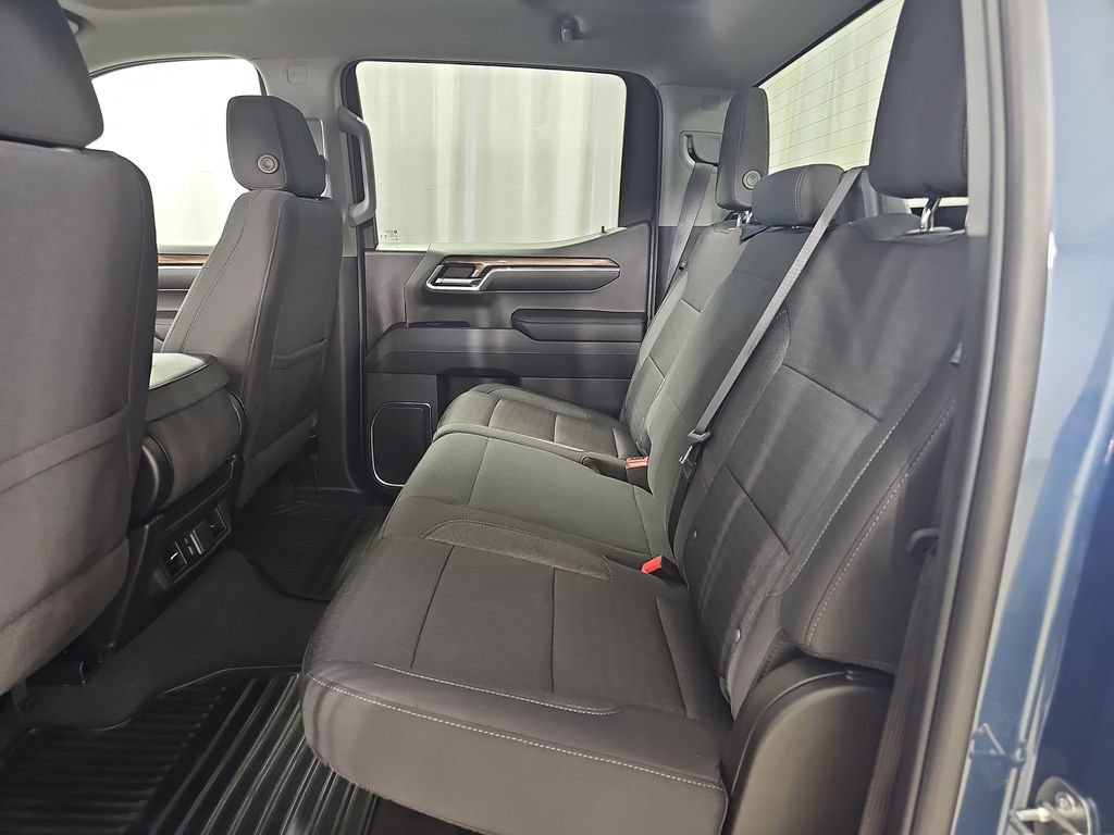 Certified 2024 Chevrolet Silverado 1500 LT AWD/4WD image 17