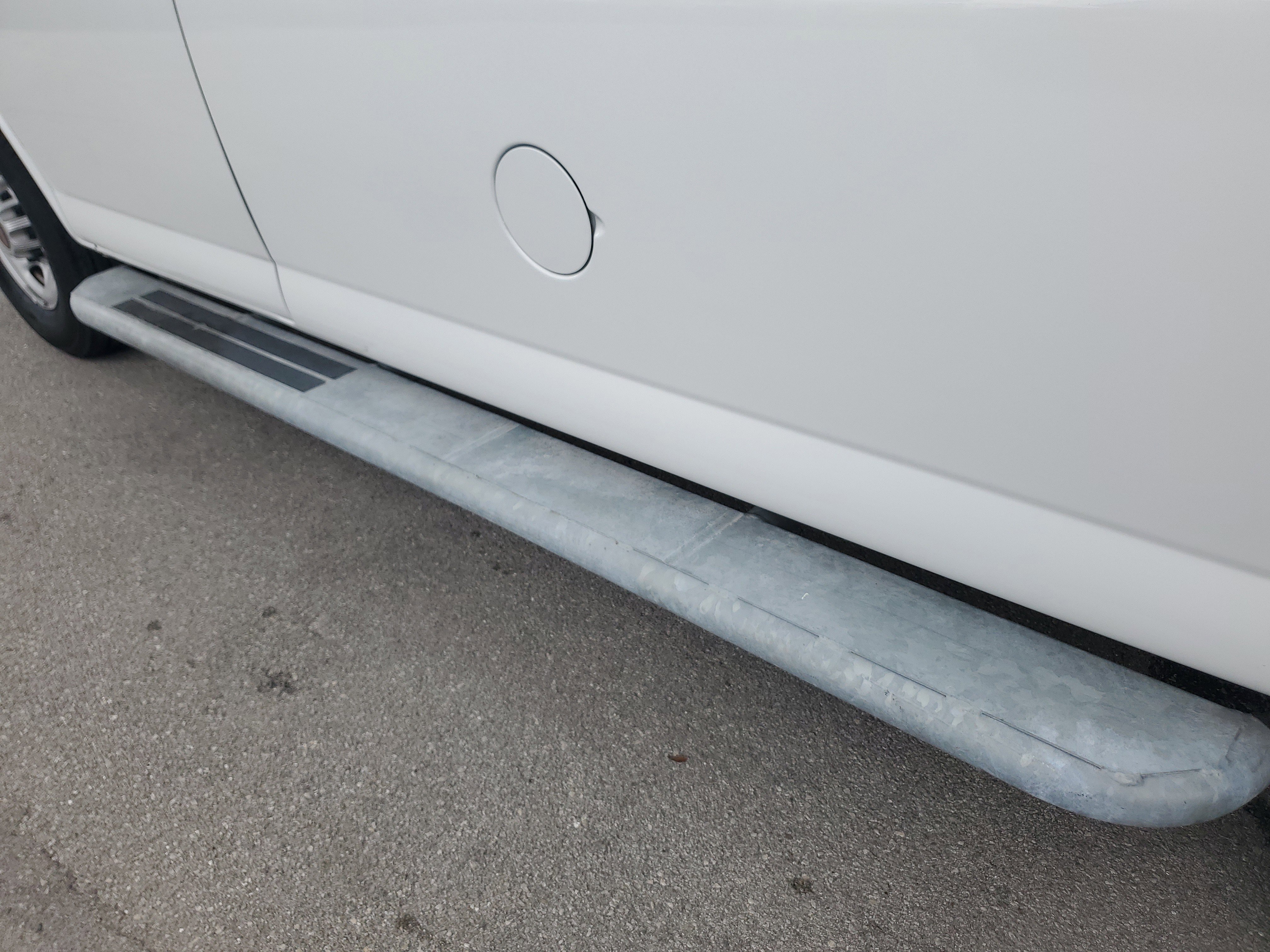 Used 2023 GMC Savana 2500 w/ Driver Convenience Package image 27