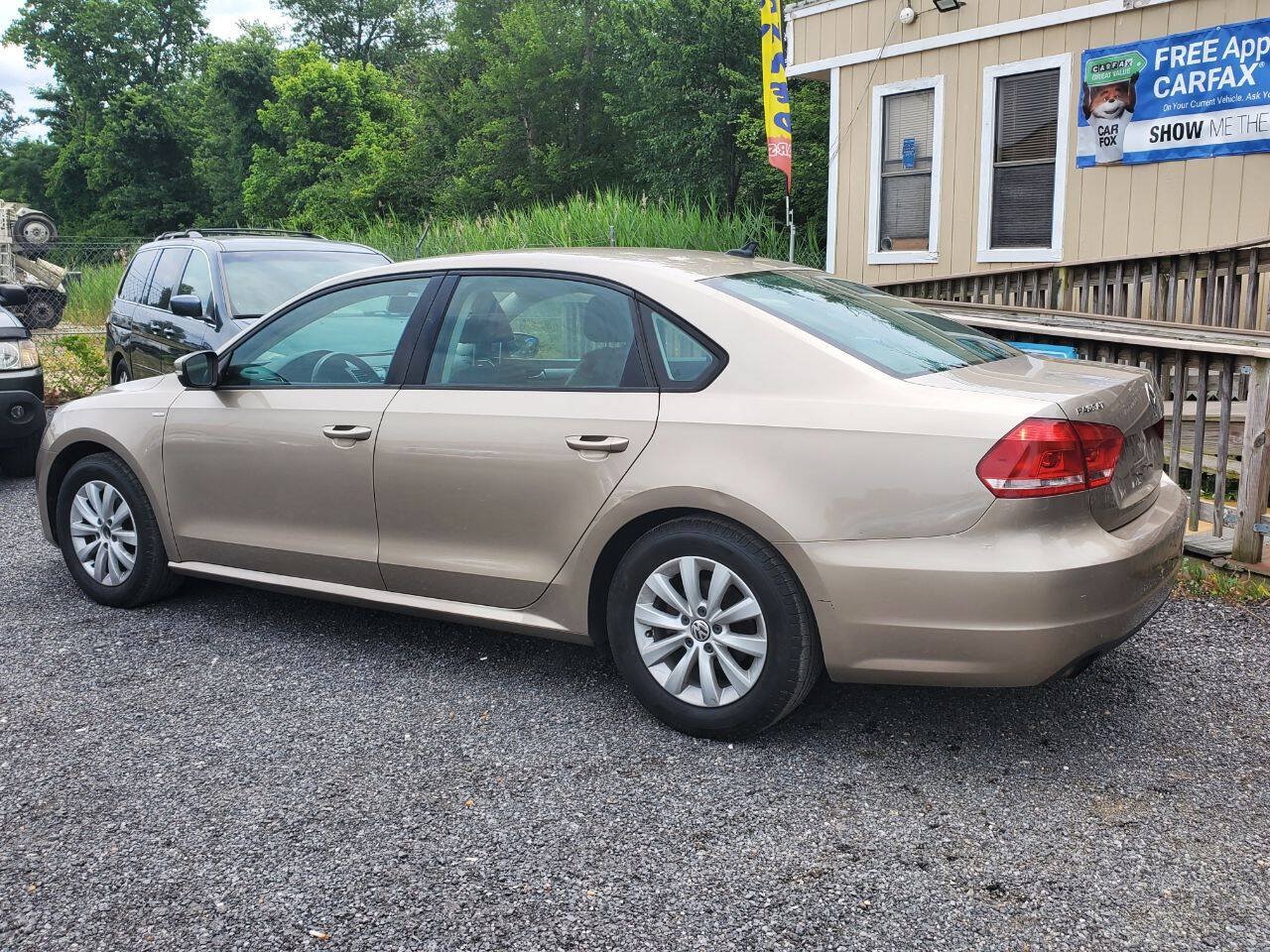 Used 2015 Volkswagen Passat 1.8T S FWD image 12