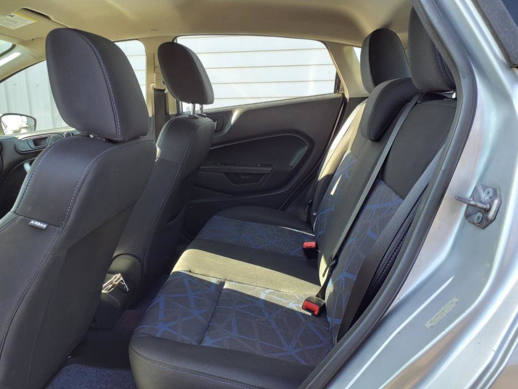 Used 2012 Ford Fiesta SES image 9