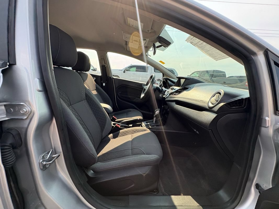Used 2015 Ford Fiesta SE w/ Equipment Group 201A FWD image 26