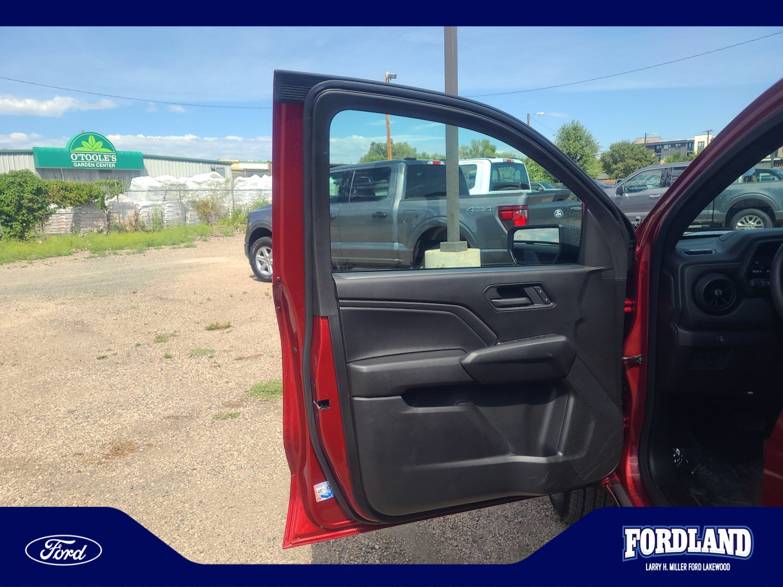 Used 2026 Chevrolet Colorado W/T w/ Advanced Trailering Package AWD/4WD image 13