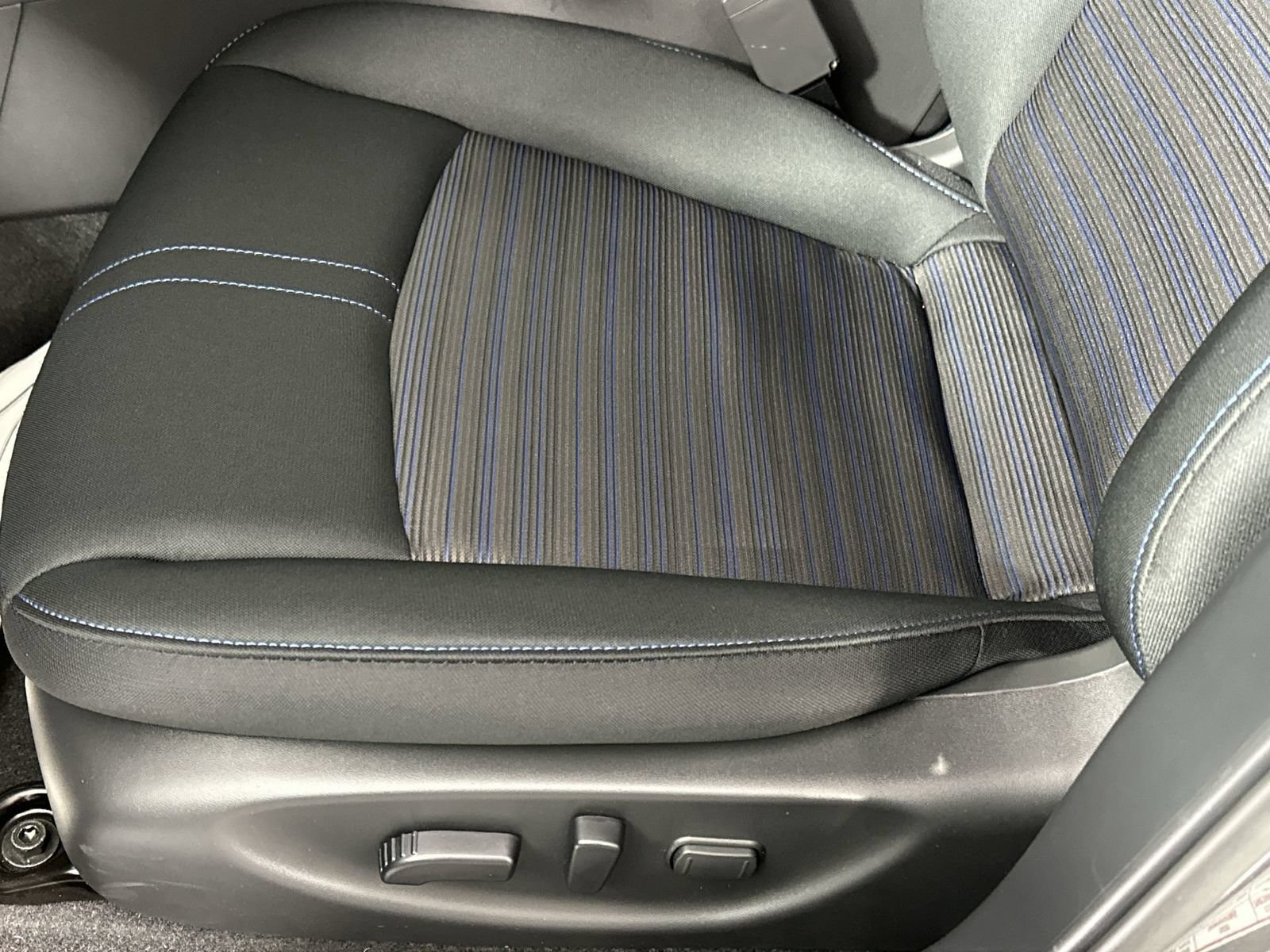 New 2025 Nissan Leaf SV Plus FWD image 12