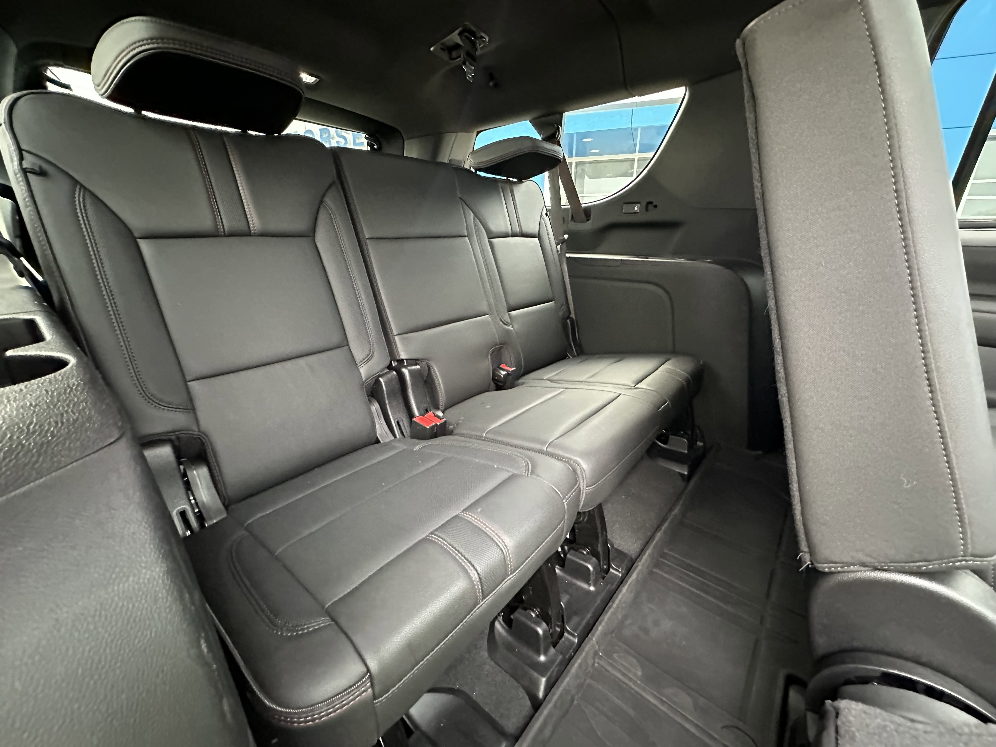 Certified 2024 Chevrolet Suburban RST w/ Luxury Package image 36