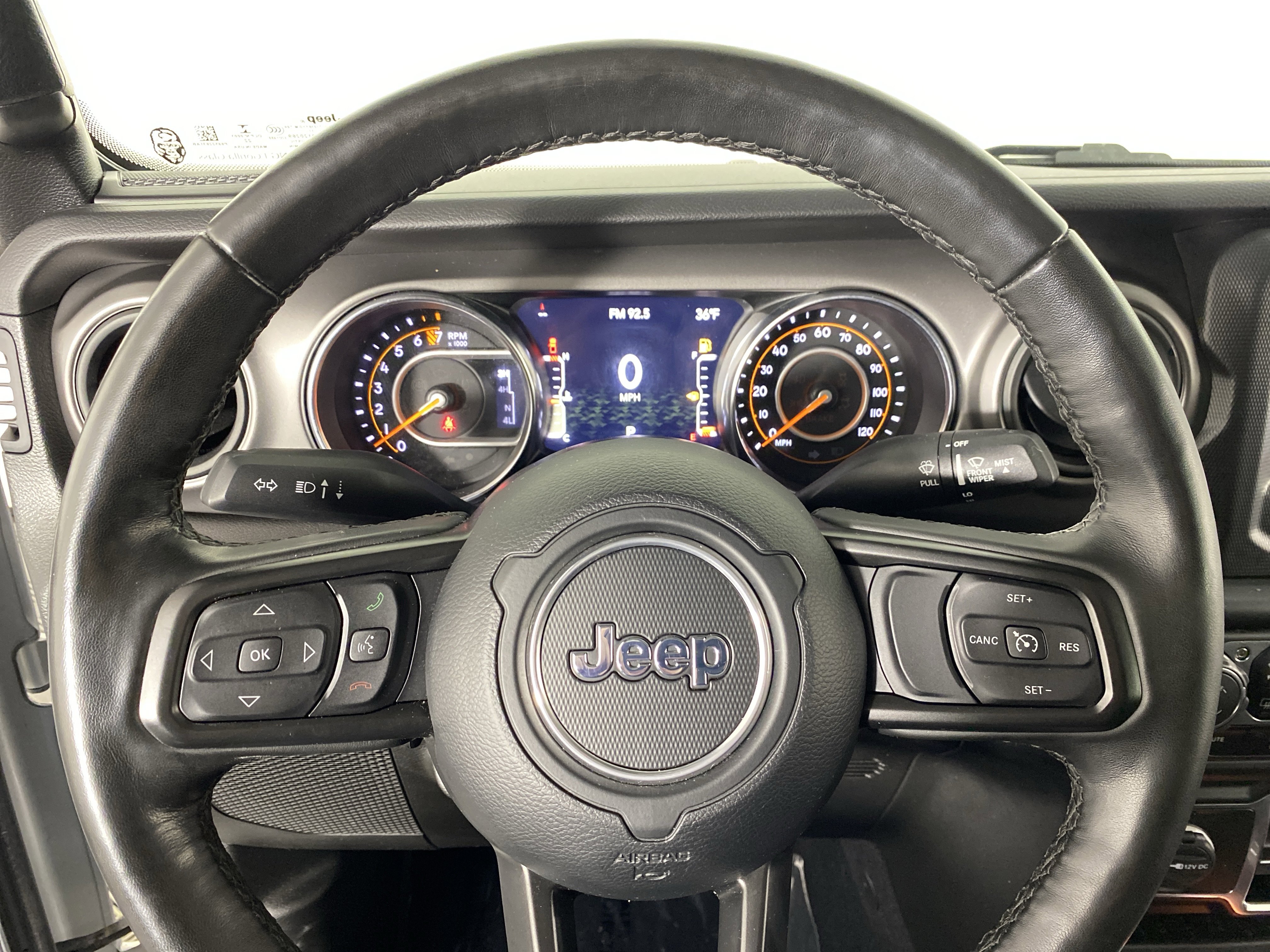 Used 2022 Jeep Gladiator Willys AWD/4WD image 20