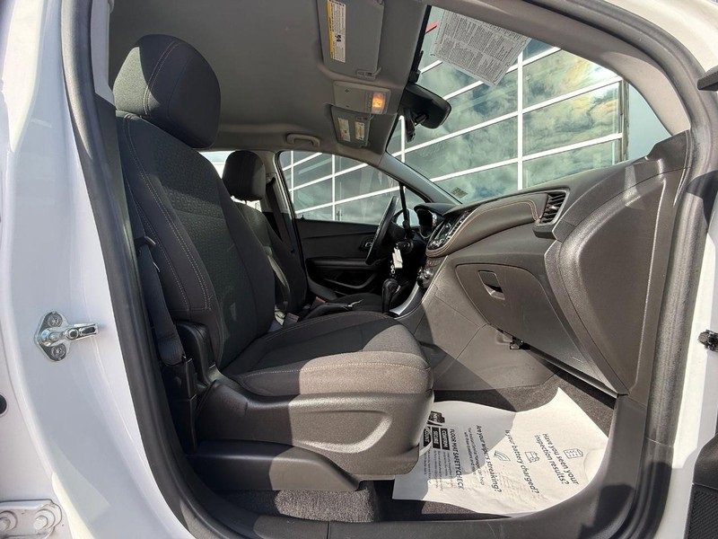 Used 2018 Chevrolet Trax LS image 10