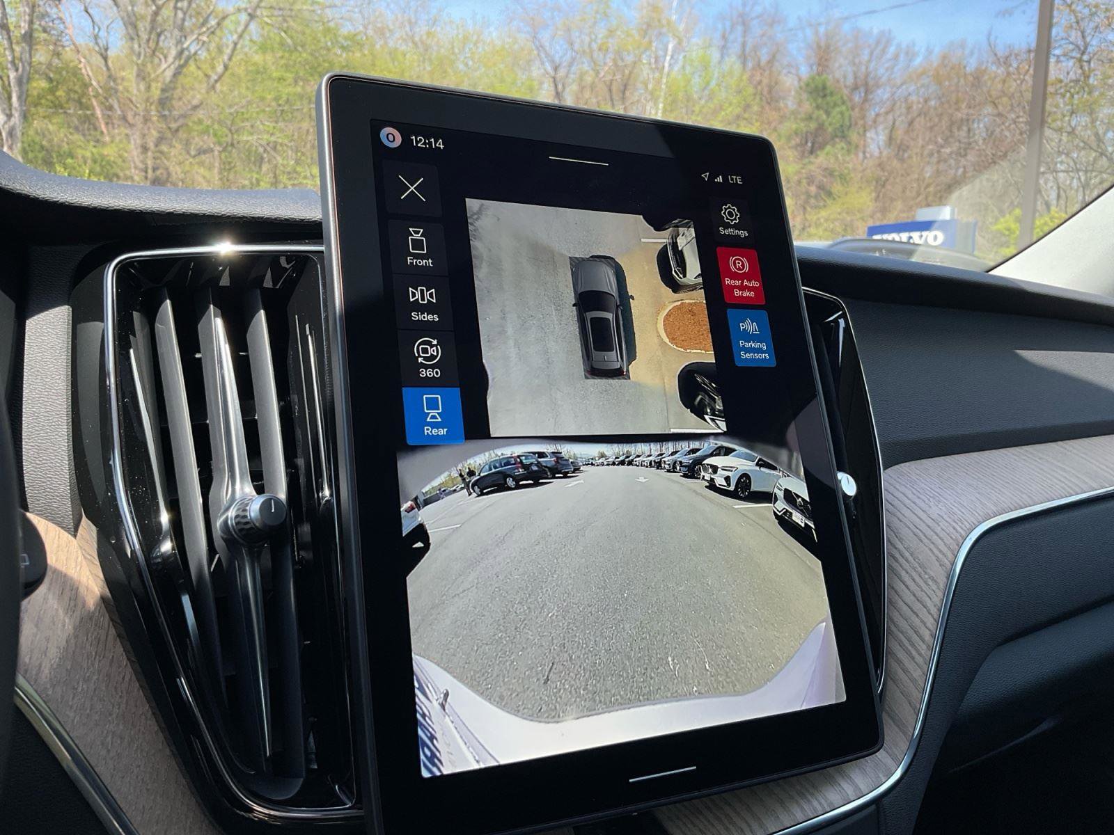 New 2026 Volvo XC60 B5 Plus w/ Climate Package image 26