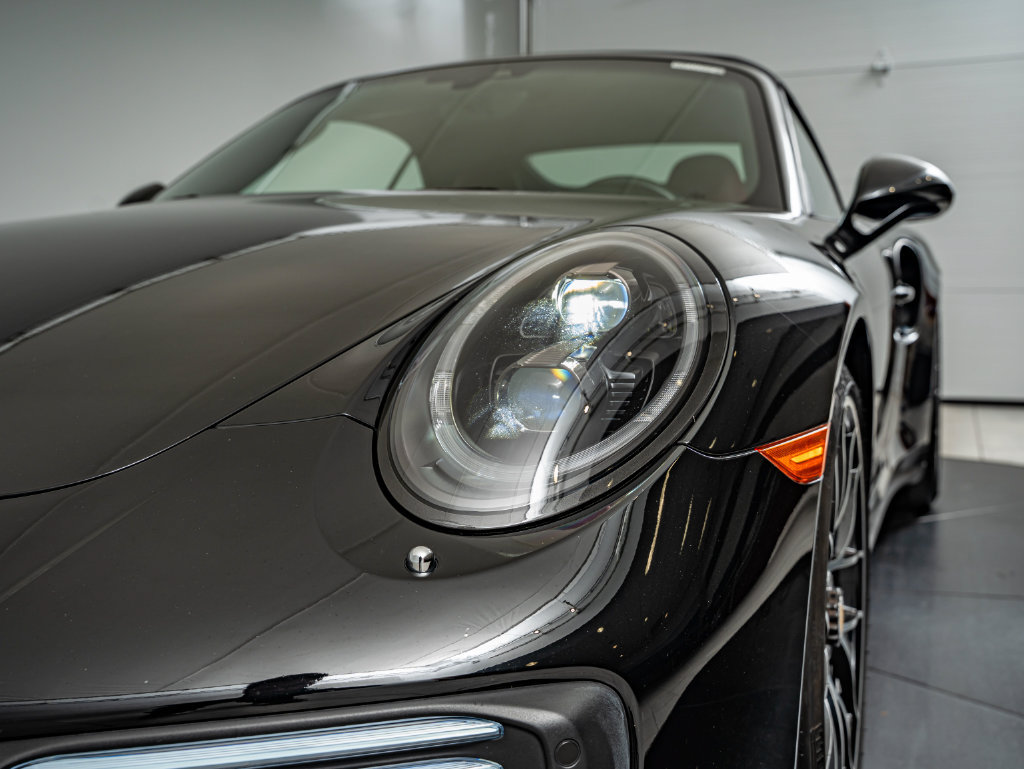 Certified 2017 Porsche 911 Turbo AWD/4WD image 17