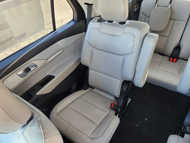 New 2026 Ford Explorer Active w/ Active Comfort Package image 13