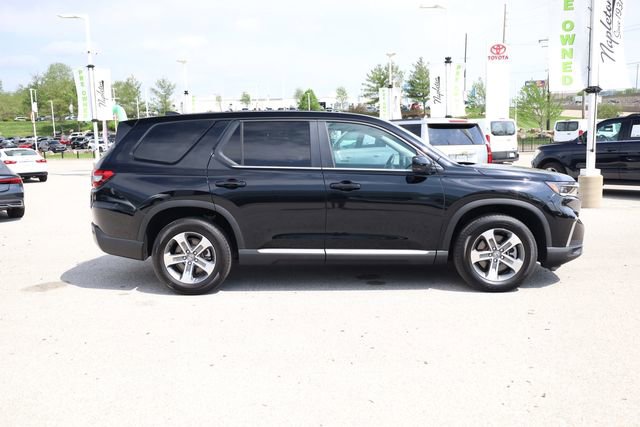 Used 2025 Honda Pilot EX-L image 4