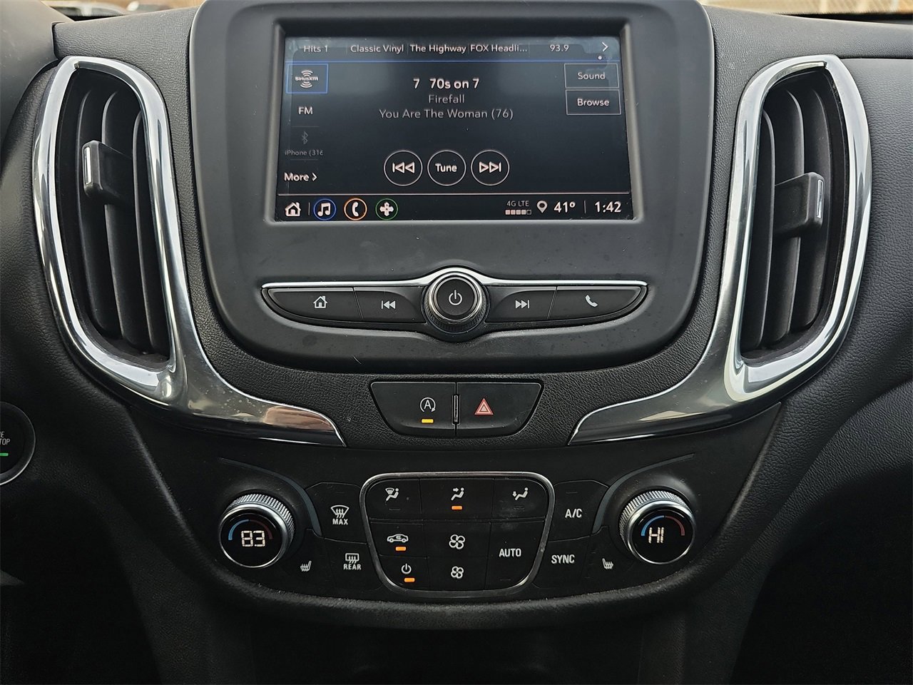 Used 2023 Chevrolet Equinox LT image 20