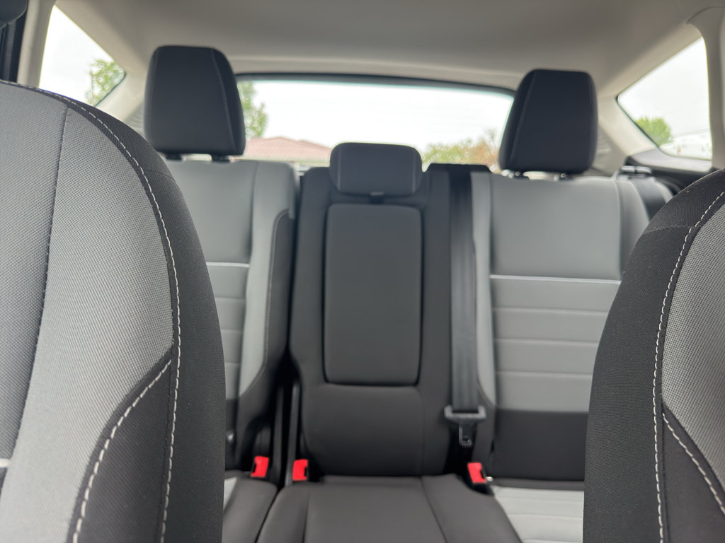 Used 2015 Ford C-MAX SE FWD image 21