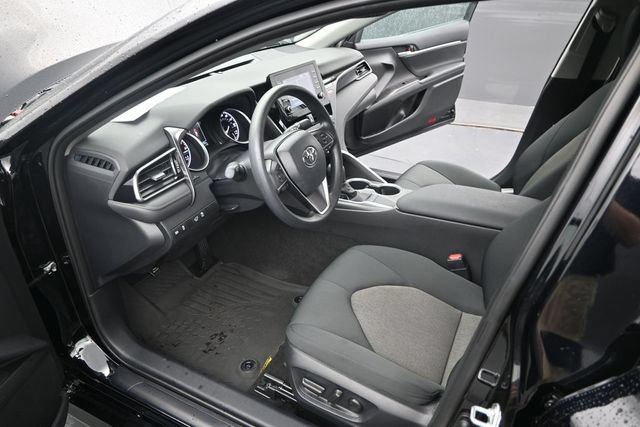 Used 2023 Toyota Camry LE w/ Convenience Package FWD image 5