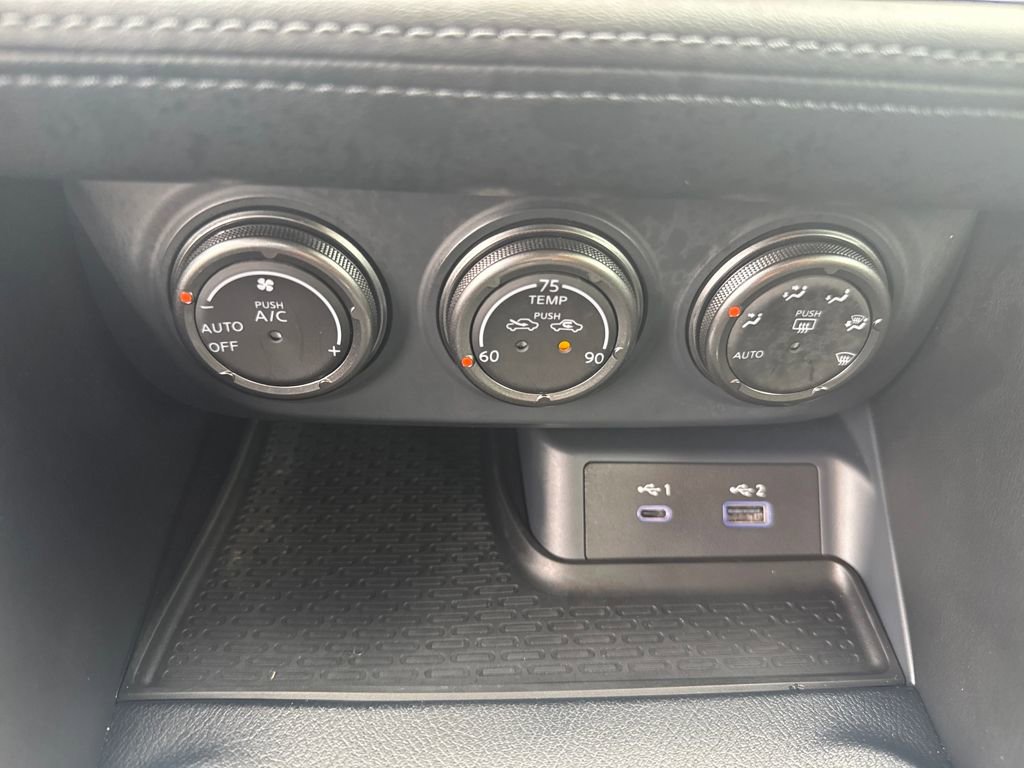 Used 2024 Nissan Z Performance w/ Floor Mat Package image 43