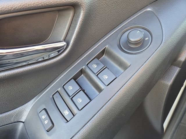 Used 2022 Chevrolet Trax LT w/ LT Convenience Package image 26