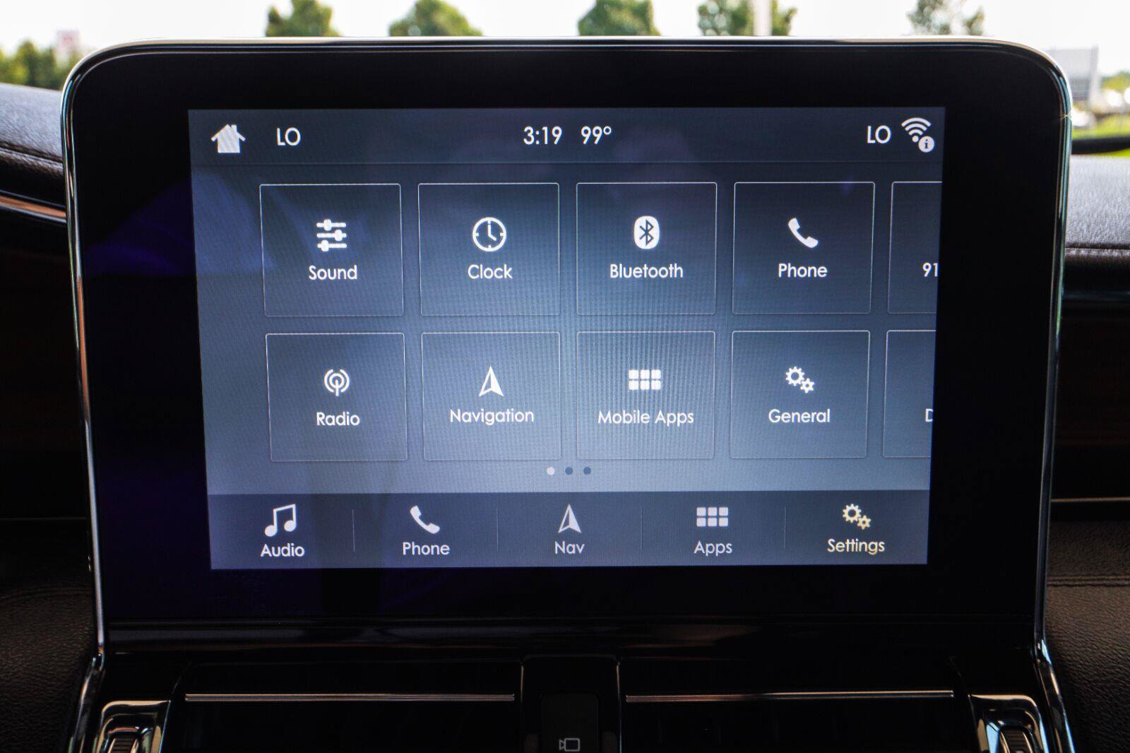 Used 2019 Lincoln Navigator Reserve w/ Cargo Package AWD/4WD image 11