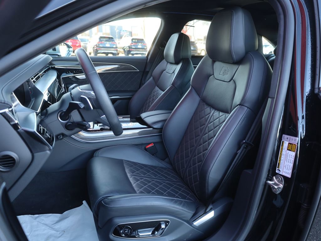 Used 2023 Audi S8 w/ S8 Comfort Plus Package image 44