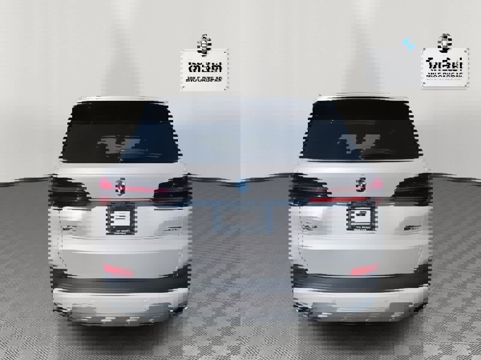 Certified 2025 BMW X5 xDrive50e w/ Premium Package image 3