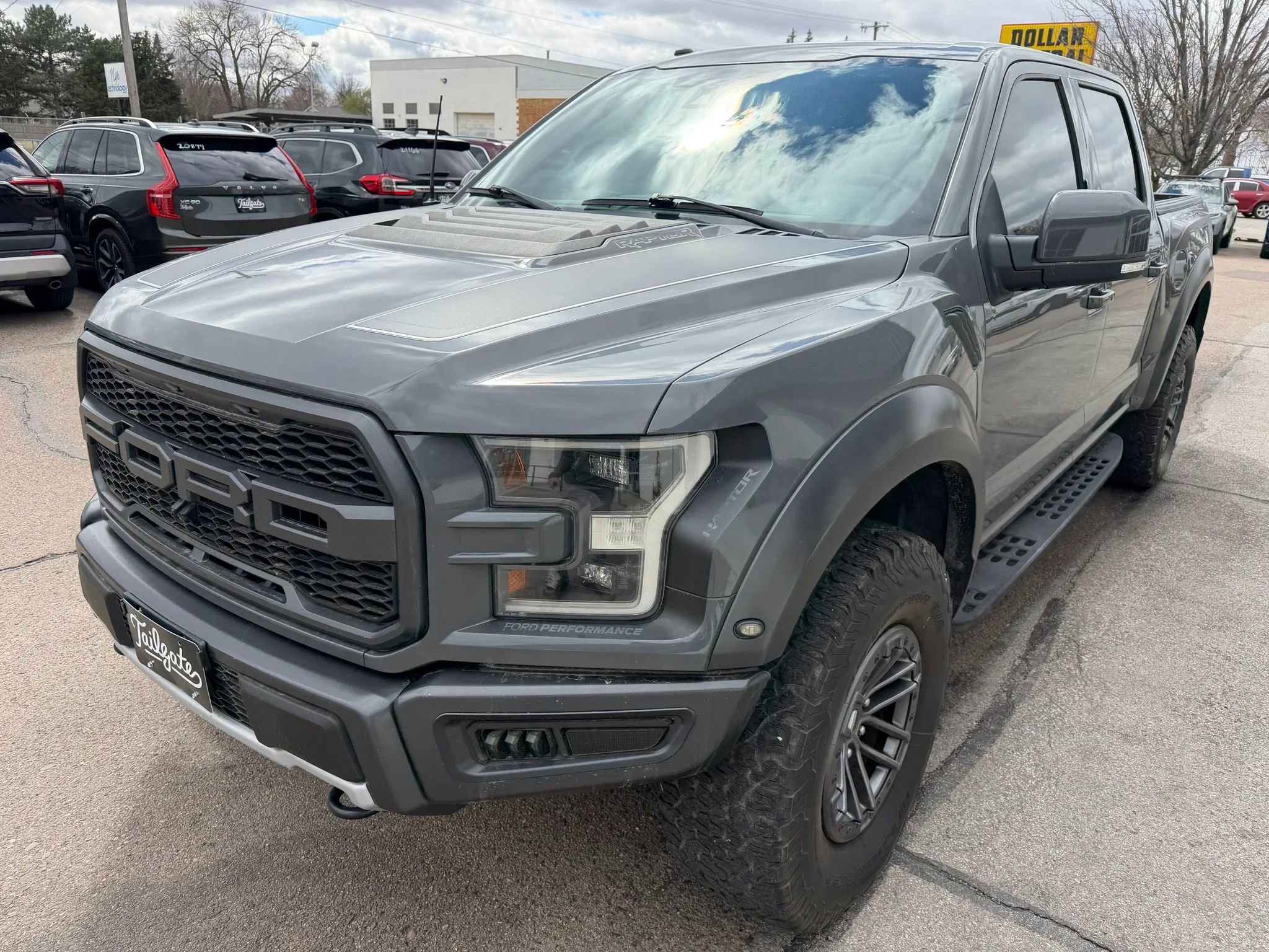 Used 2018 Ford F150 Raptor w/ Equipment Group 802A Luxury image 4