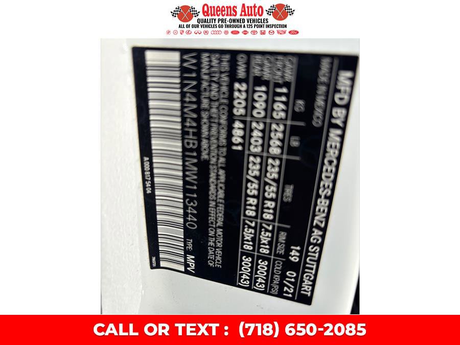 Used 2021 Mercedes-Benz GLB 250 4MATIC w/ Premium Package image 26