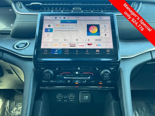 Used 2023 Jeep Grand Cherokee Limited AWD/4WD image 17
