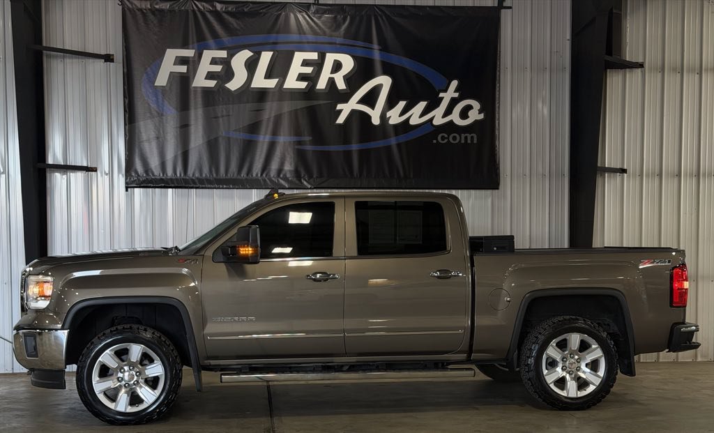Used 2015 GMC Sierra 1500 SLT w/ Driver Alert Package AWD/4WD image 11