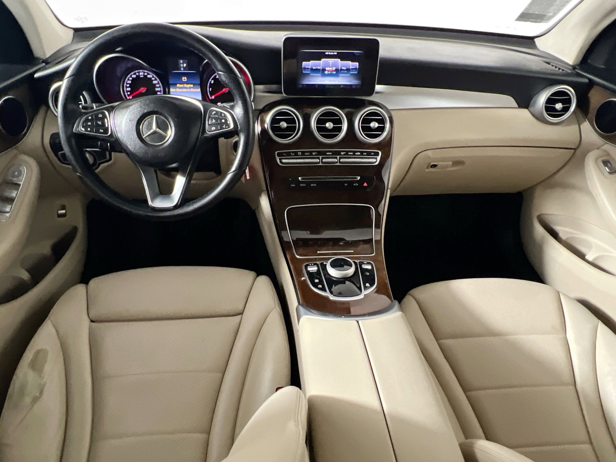 Used 2017 Mercedes-Benz GLC 300 image 29