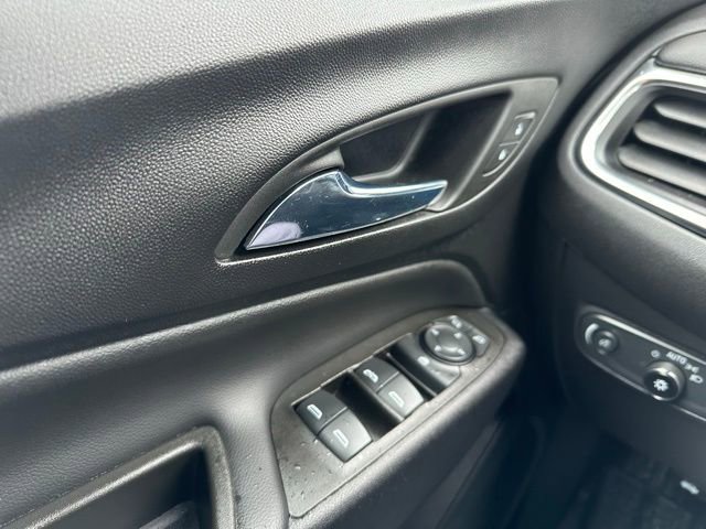 Certified 2024 Chevrolet Equinox LT w/ LPO, Floor Liner Package image 49