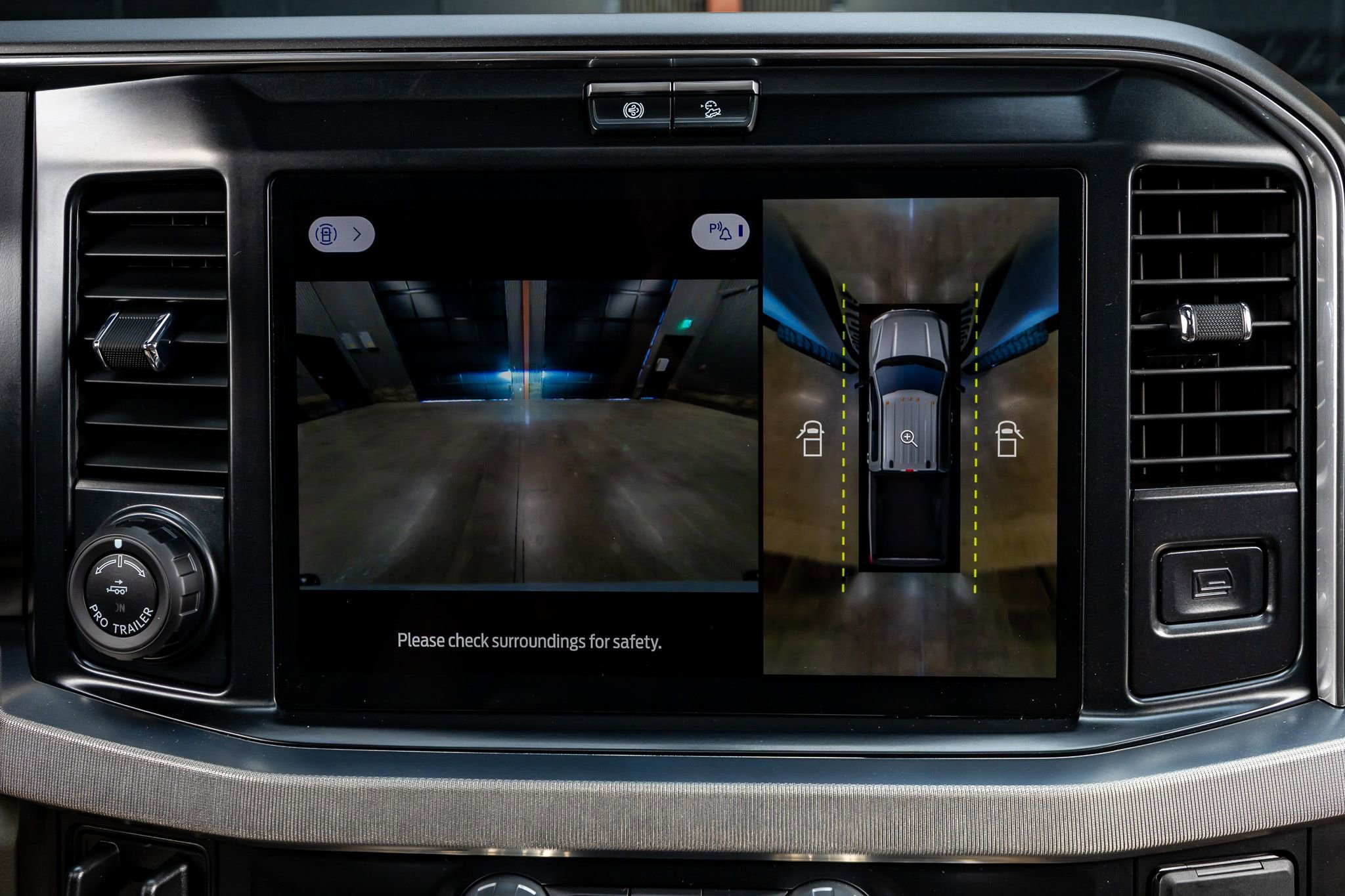 Used 2026 Ford F250 Platinum w/ Platinum Plus Package image 25