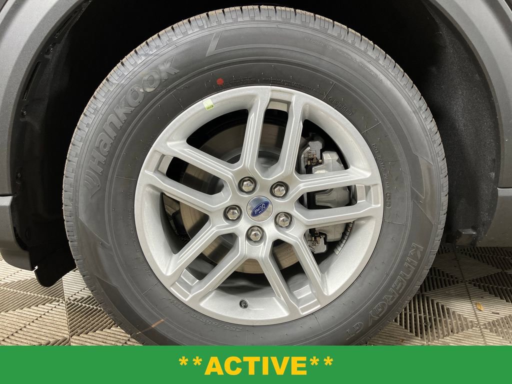 New 2026 Ford Explorer Active RWD image 12