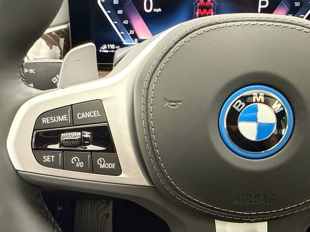 Used 2026 BMW X5 xDrive50e w/ M Sport Package AWD/4WD image 11