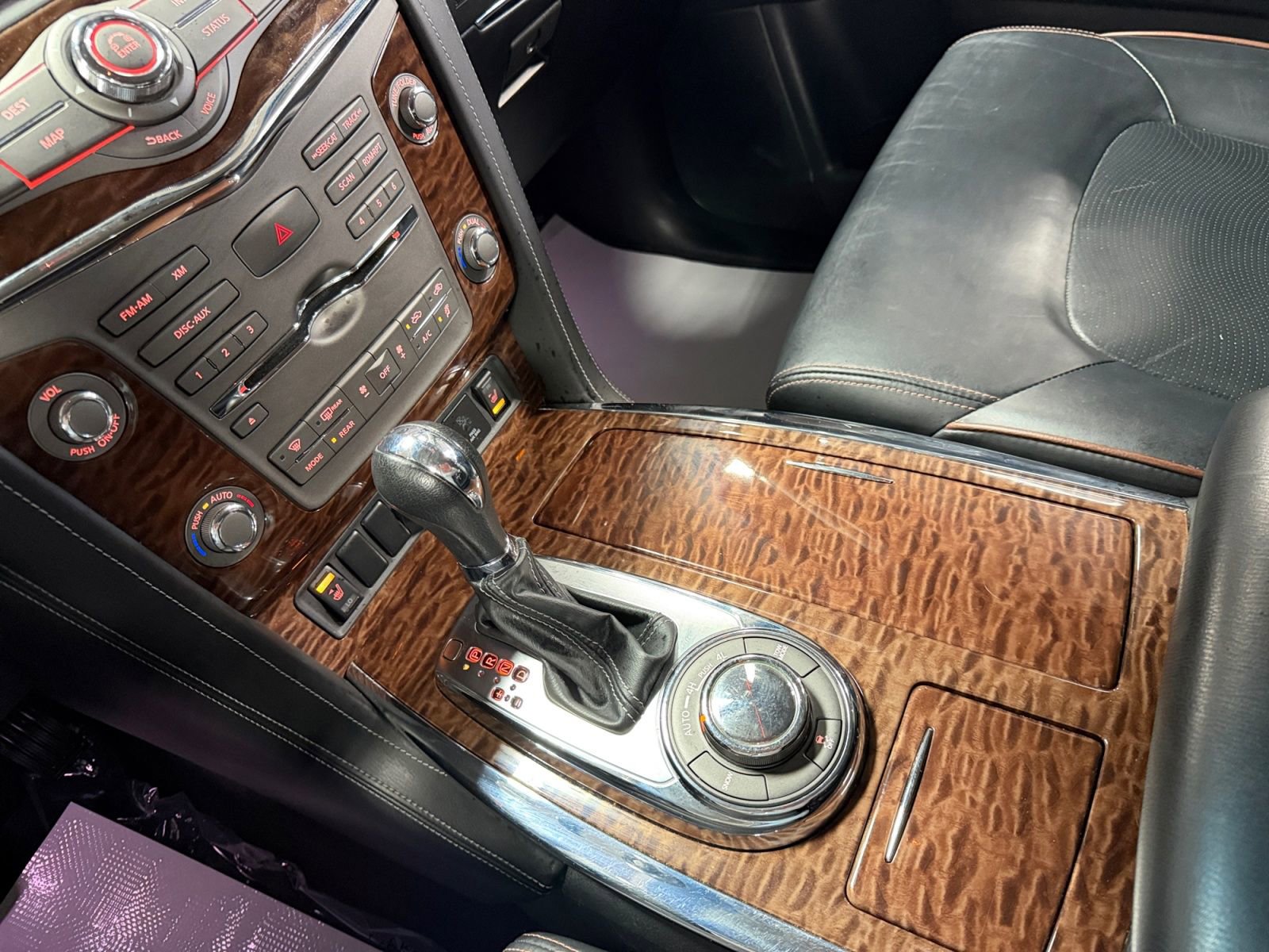Used 2017 Nissan Armada SL w/ Interior Lighting Package AWD/4WD image 32