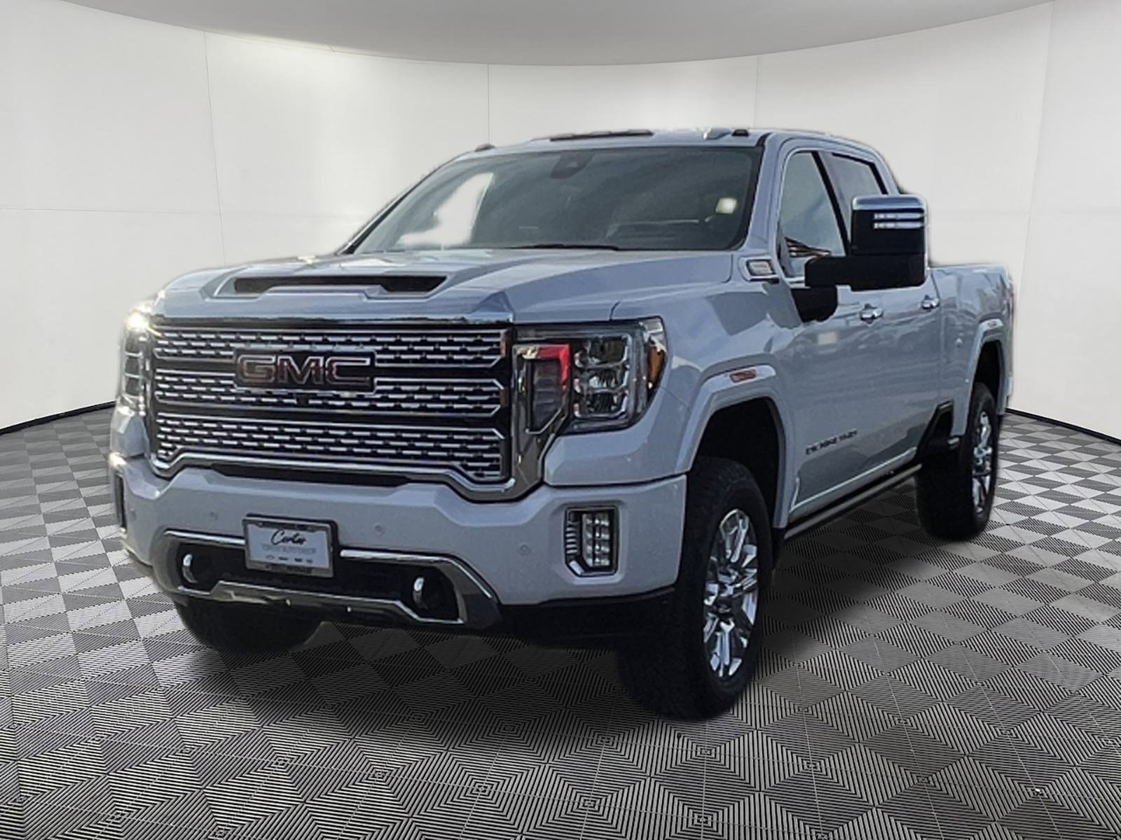 Used 2022 GMC Sierra 3500 Denali w/ Denali Ultimate Package image 3