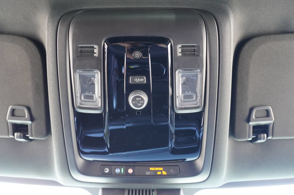 Used 2026 Chevrolet Suburban RST RWD image 24