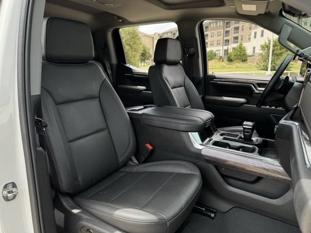 Used 2023 Chevrolet Silverado 1500 LTZ w/ Technology Package AWD/4WD image 31