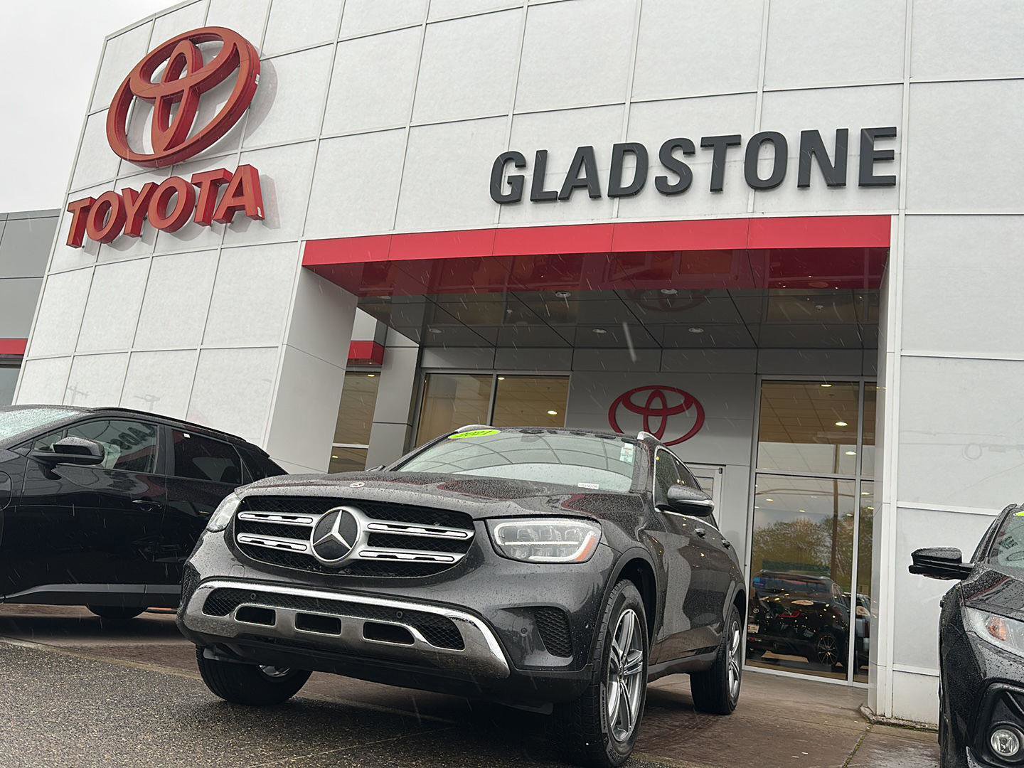 Used 2021 Mercedes-Benz GLC 300 4MATIC image 1